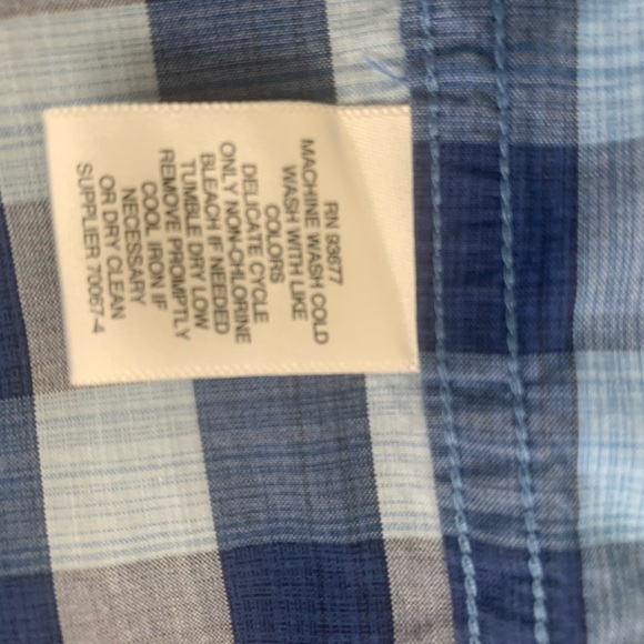 Short Sleeve checkered button down shirt XL in size - Picture 4 of 4